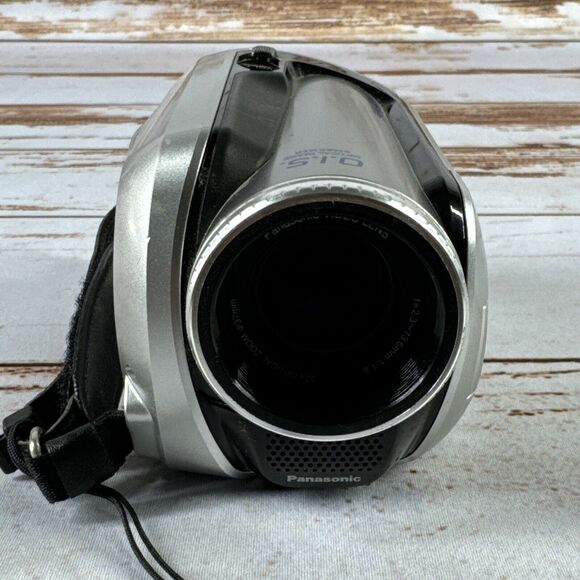 Panasonic Palmcorder SDR-H18 30 GB HDD Digital Camcorder No Battery or Charger - Picture 7 of 7